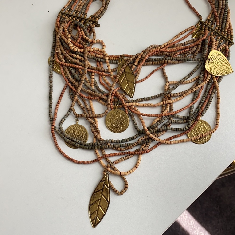 Vintage beaded necklace - Picture 2 of 4